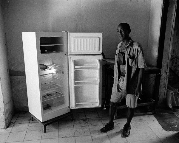 380-empty-refrig-Havana