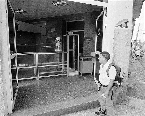 dulceria-lone-boy-Regla