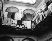 people-on-balcony-up-Havana