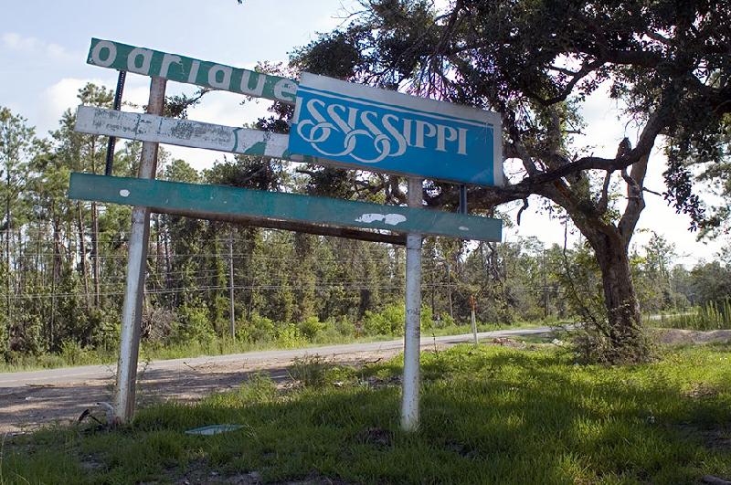 Welcome-to-issippi-sign 