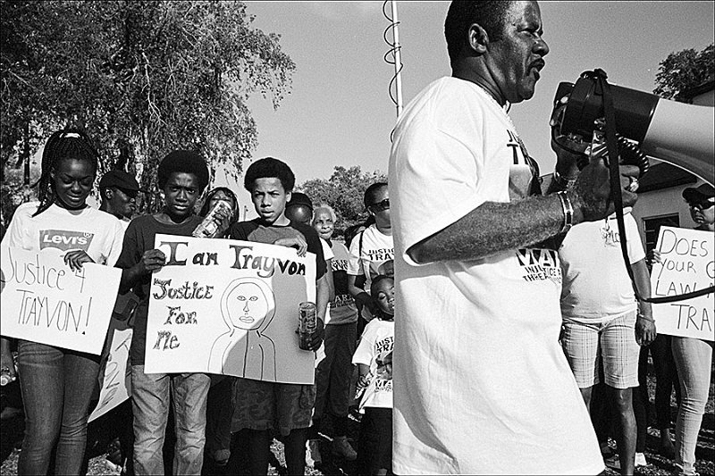 Travon-march-w-signs