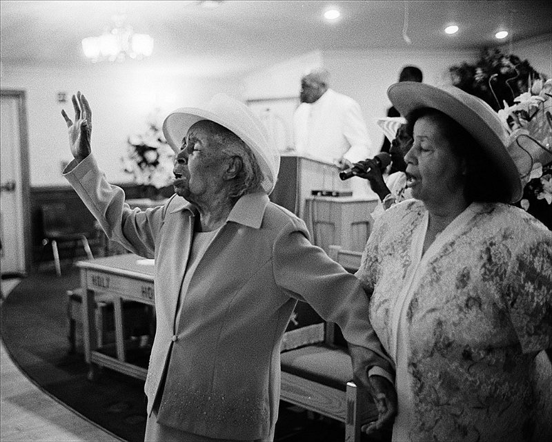 older-lady-&-daughter-singing