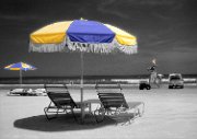 alt-beach-umbrellas-lifegua