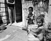 kids-in-water-bucket-Havana